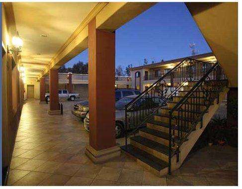 Hotel Plaza Las Quintas Эрмосильо Экстерьер фото
